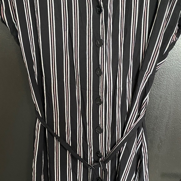 Reitmans Black and White Striped Midi Dress - Picture 2 of 3